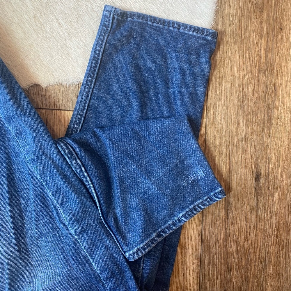 Banana Republic Men’s SLIM TRAVEL JEANS (2) - Picture 7 of 12